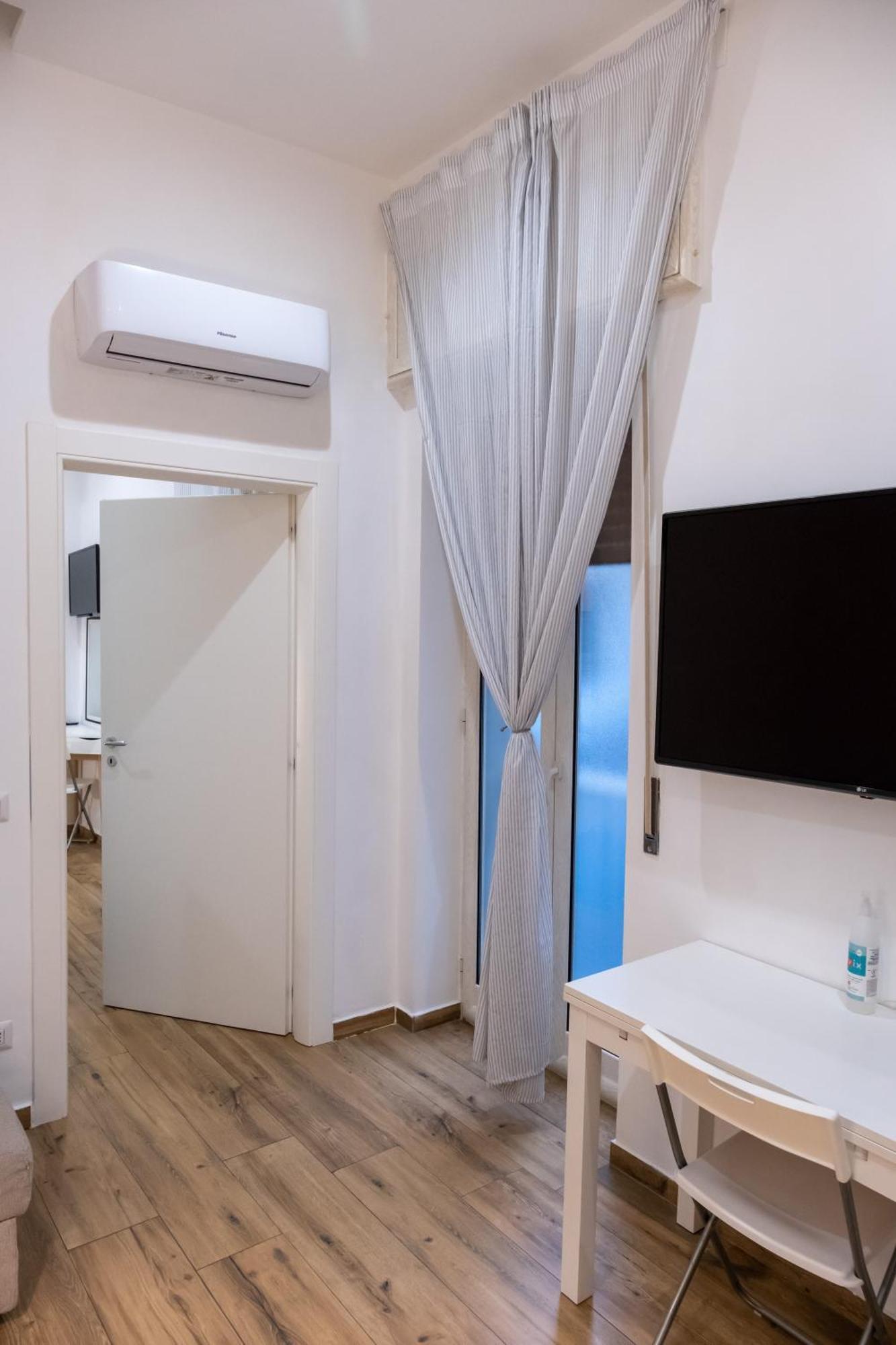 Colibri A Piazza Dante Appartement Napels Buitenkant foto